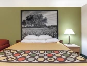 Super 8 By Wyndham Hotel