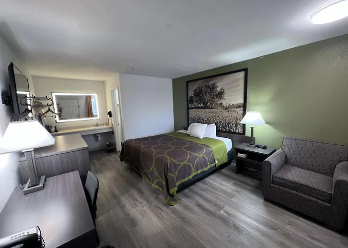 Super 8 By Wyndham Fredericksburg