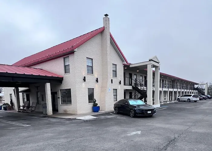 Super 8 By Wyndham Fredericksburg
