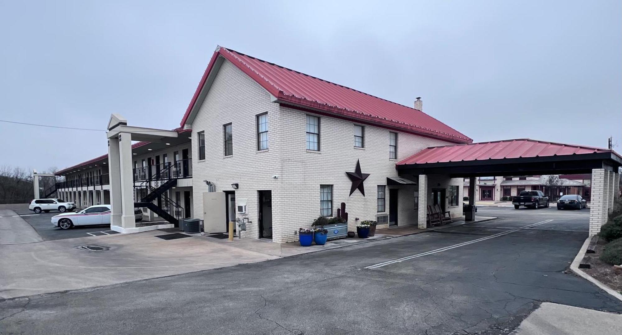 Super 8 By Wyndham Fredericksburg