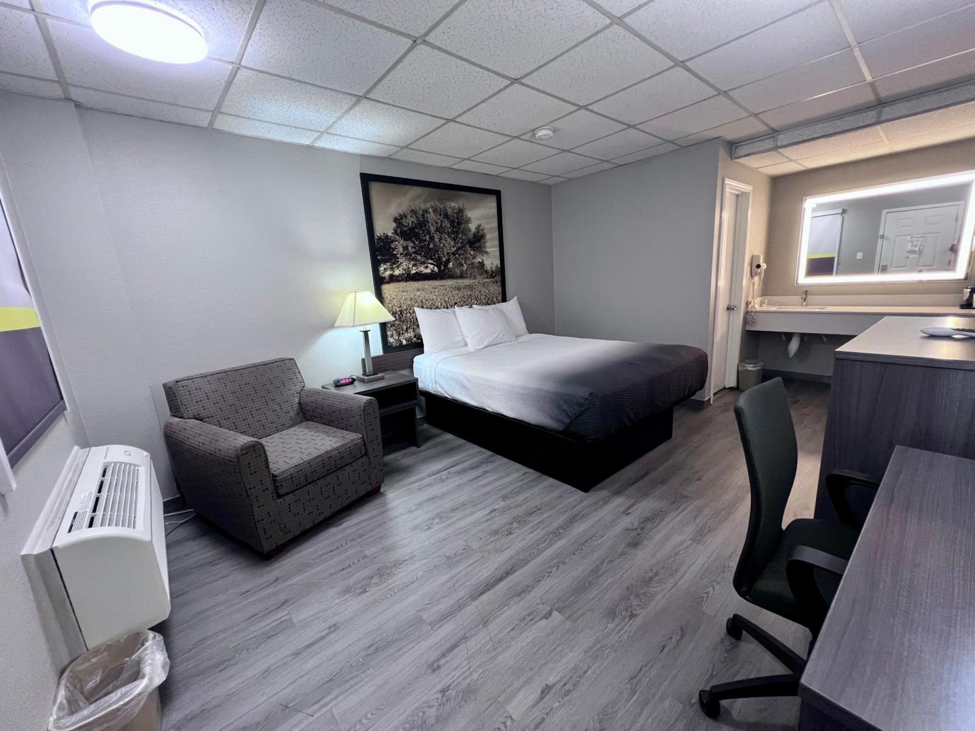 Super 8 By Wyndham 2*