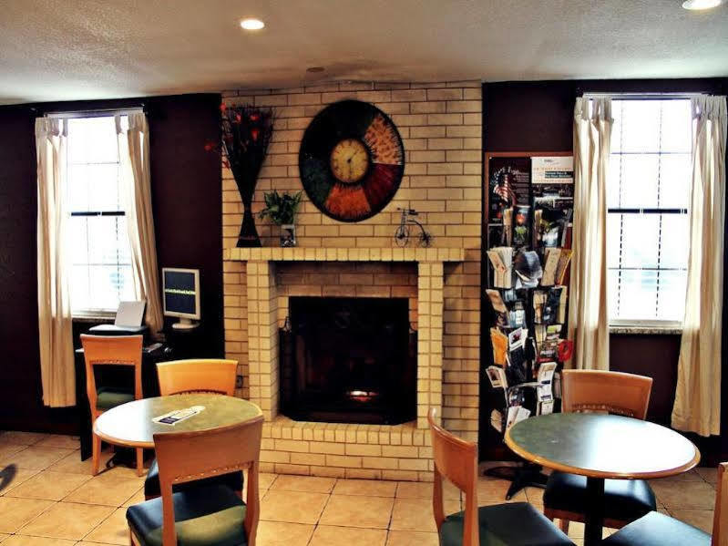 Super 8 By Wyndham Hotel Fredericksburg
