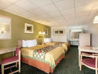Hotel Super 8 By Wyndham 2*